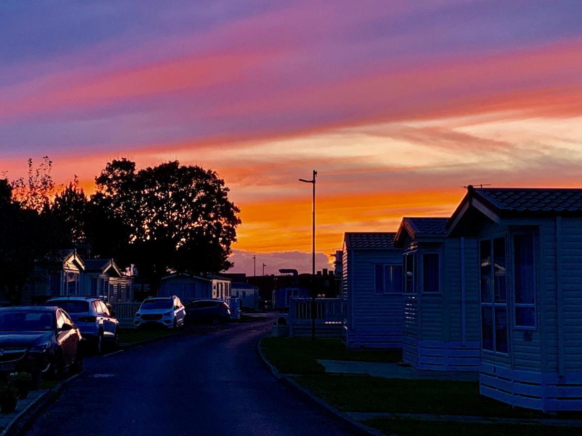 Shorefield Country Park, Where The New Forest Meets The Sea, Passes For All Entertainment Included Milford on Sea Exterior foto